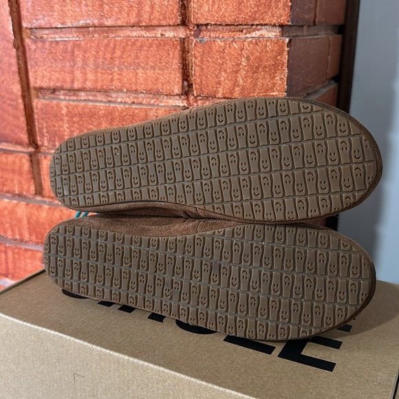❌SOLD❌Sanuk Moccasins - Picture 7 of 10